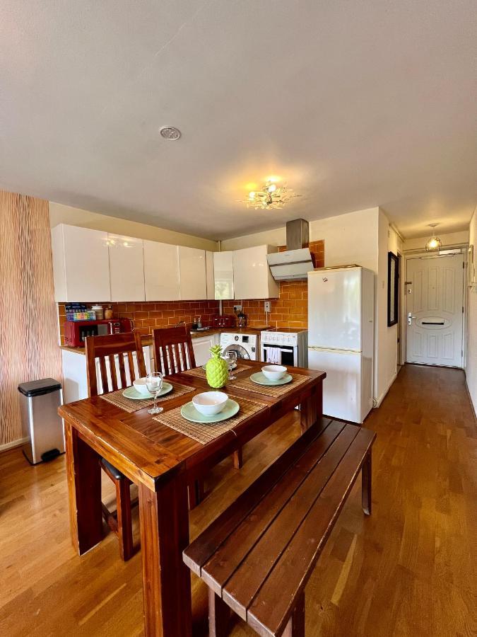 Great 2 Bedrooms Apartment 15 Mins From The Centre Londen Buitenkant foto